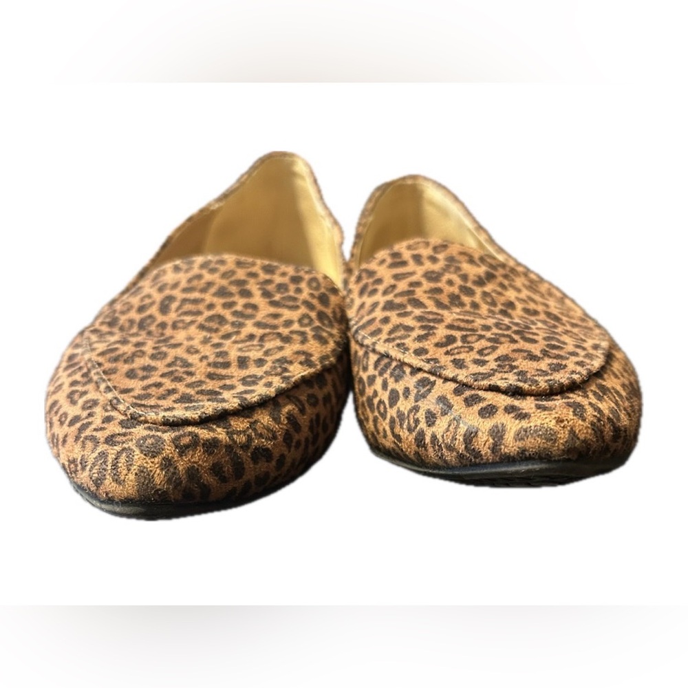Time and Tru Leopard Print Loafers. Size 7.5 - Picture 4 of 8